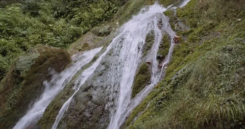 Mountain stream Vídeos de archivo 204986473
