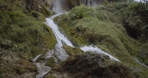 Mountain stream Vídeos de archivo 204986543