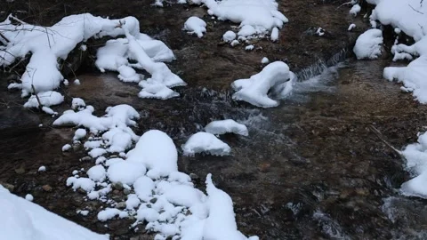 Mountain stream 스톡 동영상 331659027