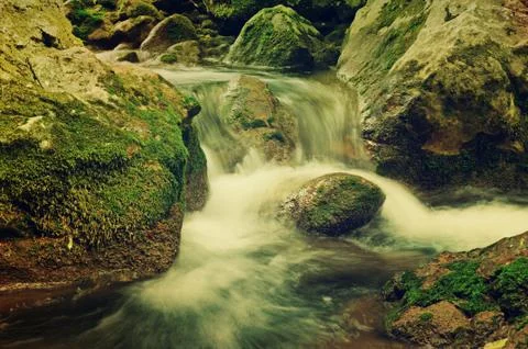Mountain stream Stockfoto's