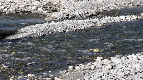 Mountain stream. water flowing among the stones. 库存影片 166408819