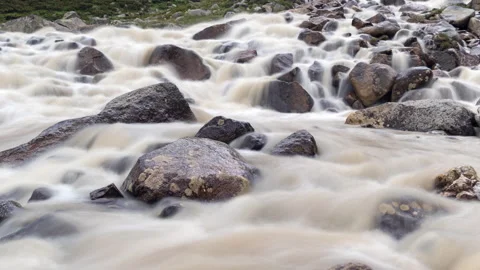 Mountain streams with smooth water effect. Stock Footage 170744046