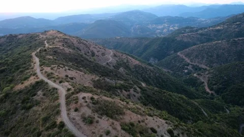 Mountain summit with breathtaking cliffs, plains, and gorges 스톡 동영상 321613198