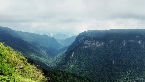 Mountain Summit Scenic 4K Video Stock Footage 319924058