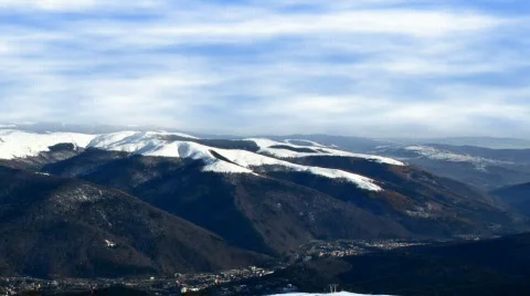 Mountain with time lapse clouds Video stock 277243