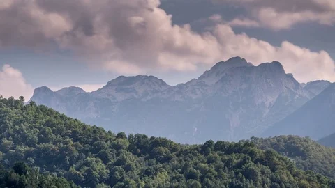 Mountain timelapse 4K 動画素材 69853303