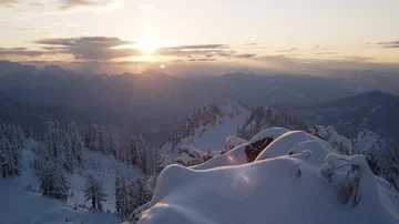 Mountain Top View at Park Butte in the North Cascades of Washington State Stock Footage 86002822