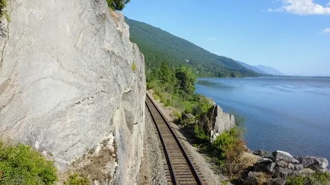 Mountain train Tracks 스톡 동영상 104445297