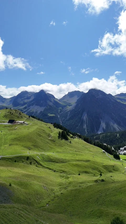 Mountain Turn Stockbeeldmateriaal 318992452