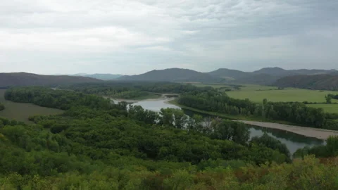 Mountain Valley 스톡 동영상 240543169