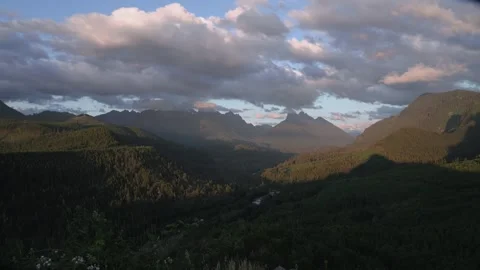 Mountain Valley Sunset Timelapse 스톡 동영상 229494262