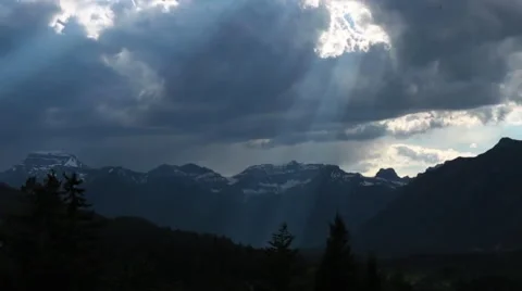 Mountain Valley Time Lapse Stockbeeldmateriaal 44050804