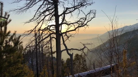 Mountain valley view with forest in Siberia, winter Vídeo Stock 122230233
