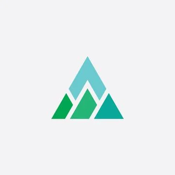 Mountain vector triangle logo icon element Illustrazione stock