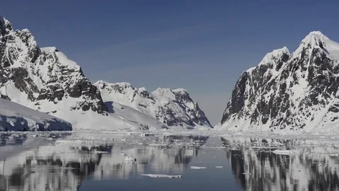 Mountain view in Antarctica Stock Footage 75296508