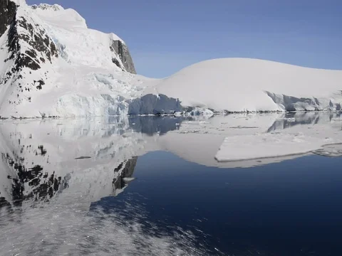 Mountain view in Antarctica Stock Footage 81318105