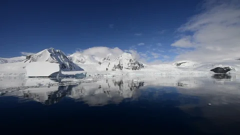 Mountain view in Antarctica Stock Footage 107810958