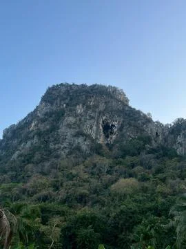 Mountain View with blue sky 库存照片