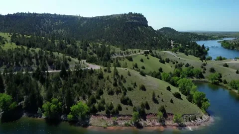 Mountain View Over Lake Video stock 169554364