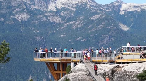 Mountain viewing deck 動画素材 55617123