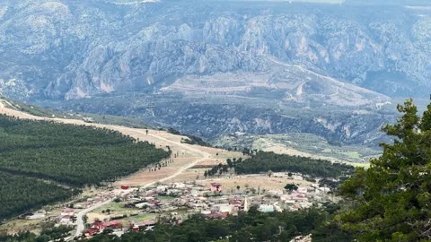 Mountain Village Below Alahan Monastery Vídeos de archivo 345163603