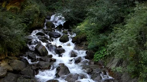 Mountain waterfall Video stock 86314102