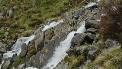 Mountain Waterfall Vidéo 141518351