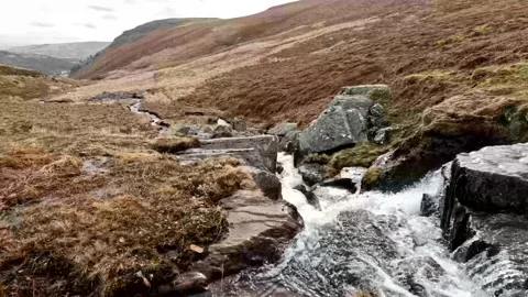 Mountain Waterfall 動画素材 171082717