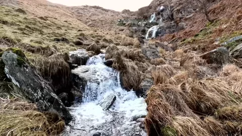 Mountain Waterfall 動画素材 171082901