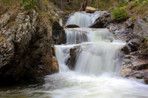 Mountain Waterfall Stock-Fotos