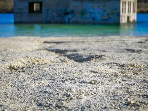 Mountain of white sand. Stockfoto's