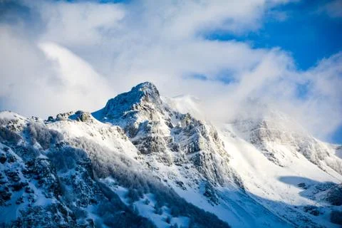 Mountain in winter Stockfoto's