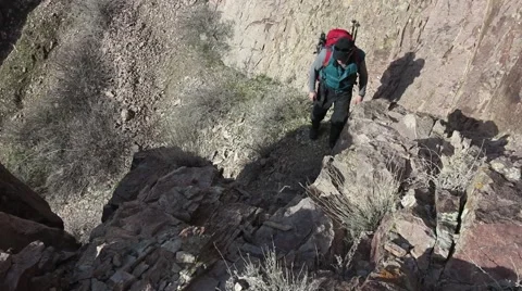 Mountaineer climbs Video stock 61160580