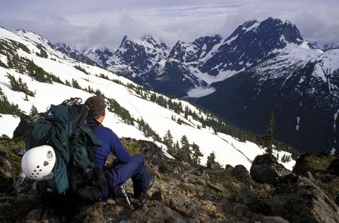 Mountaineer Taking In The View Foto stock
