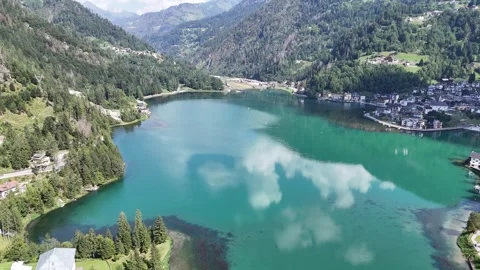 MountainLake.Switzerland.2507 Video stock 313787245