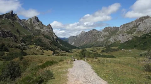 Mountainous landscape Stock Footage 138552970