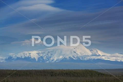 Mountains in Alaska Stock Photos