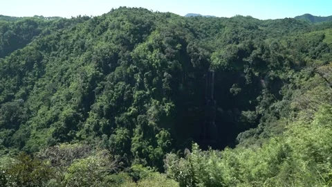 Mountains and clouds Stock Footage 162762397