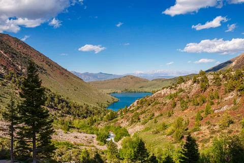 Mountains and a lake in the eastern Sierra Nevada Stock Photos