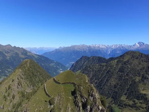 Mountains and peaks - Panoramic view Video stock 70801920
