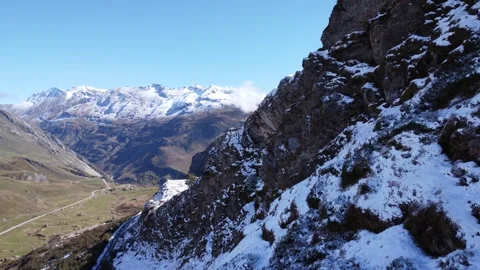 Mountains with distant snow reveal Stock Footage 290027828
