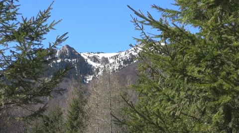 Mountains Stock-Footage 8686302