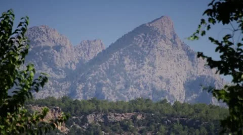 Mountains 動画素材 10150069