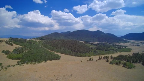 Mountains Stock-Footage 91945348