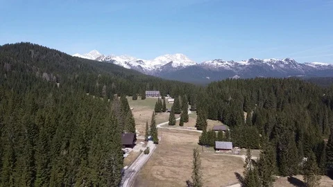 Mountains Vídeos de archivo 129685941