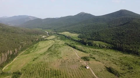 Mountains Stock-Footage 231037917