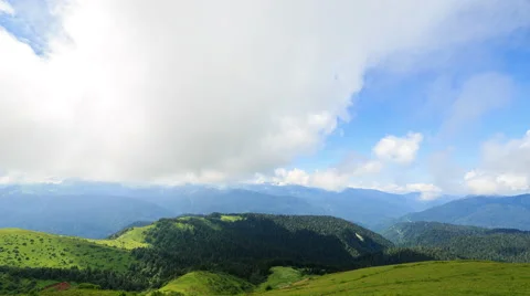 Mountains with forest and clouds. Time Lapse. Sochi, Russia. 4K Vídeo Stock 53744634