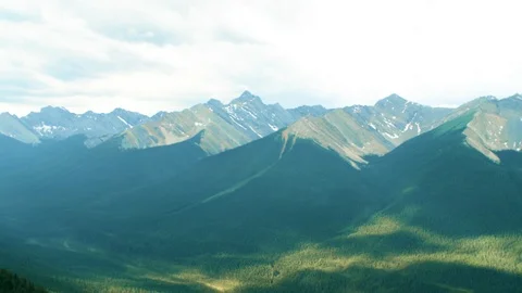 Mountains in the mist Stock Footage 114896187