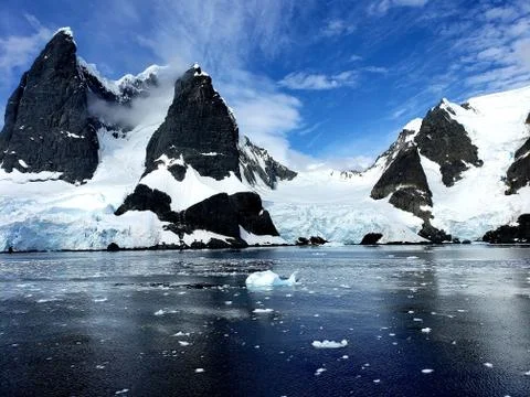 Mountains 写真素材