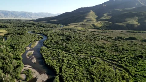 Mountains &amp; rivers 库存影片 246980897